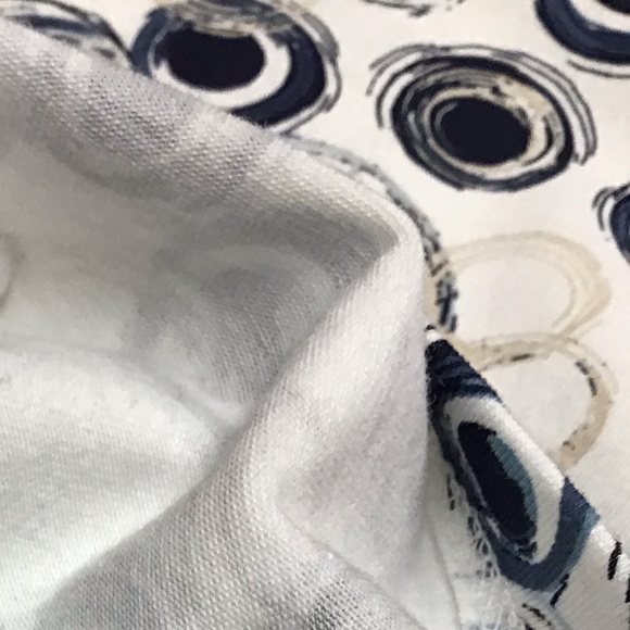 KIM ROGERS women’s crew neck short sleeve top sz L  circle print, blue and whit3 - Picture 5 of 5